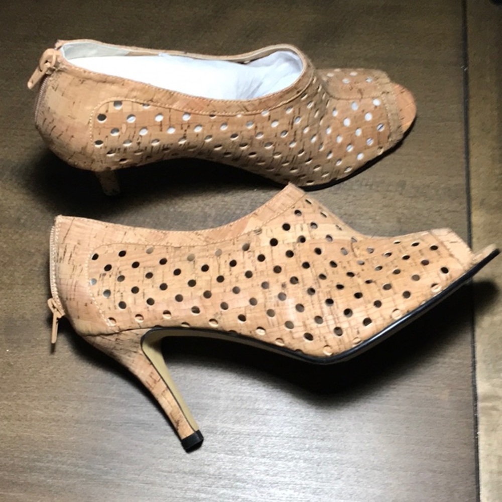 VanEli cork shoes
